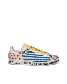 Pharrell Customized Stan Smith Sneakers - Right Outer
